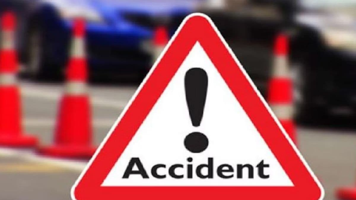 Tractor trolley hit bike riders in Bundi, two friends died on the spot